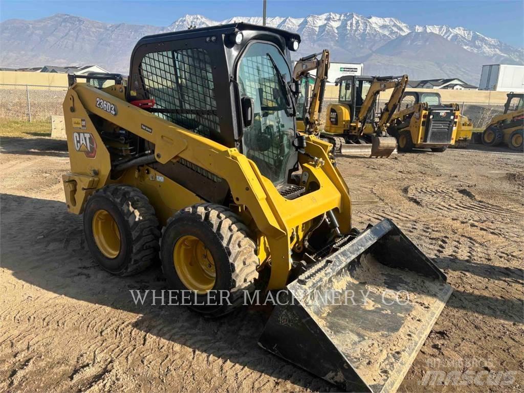 CAT 236D3 C3H2 Chargeuse compacte