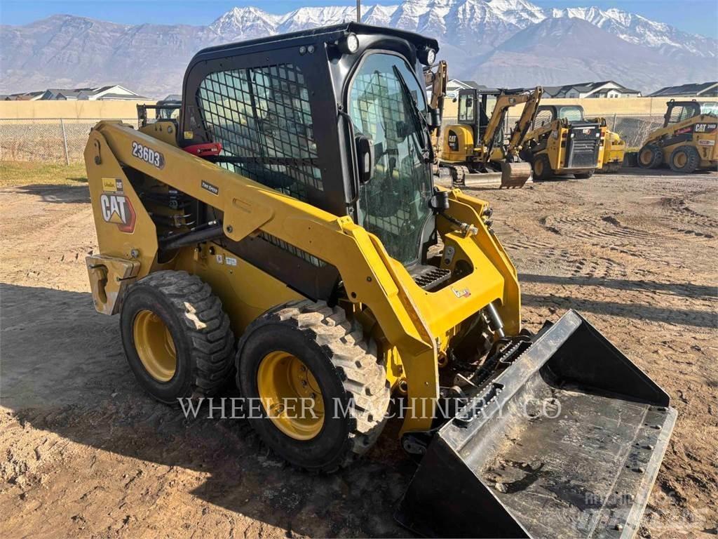 CAT 236D3 C3H2 Chargeuse compacte