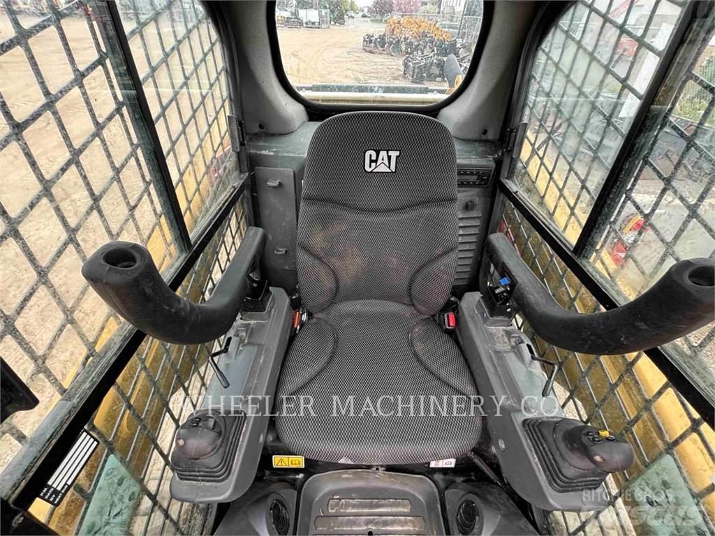 CAT 236D3 C3H2 Chargeuse compacte