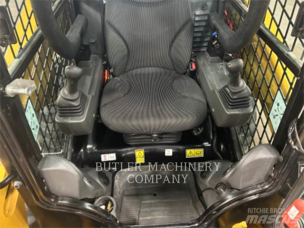 CAT 236D3 C3H2 Chargeuse compacte