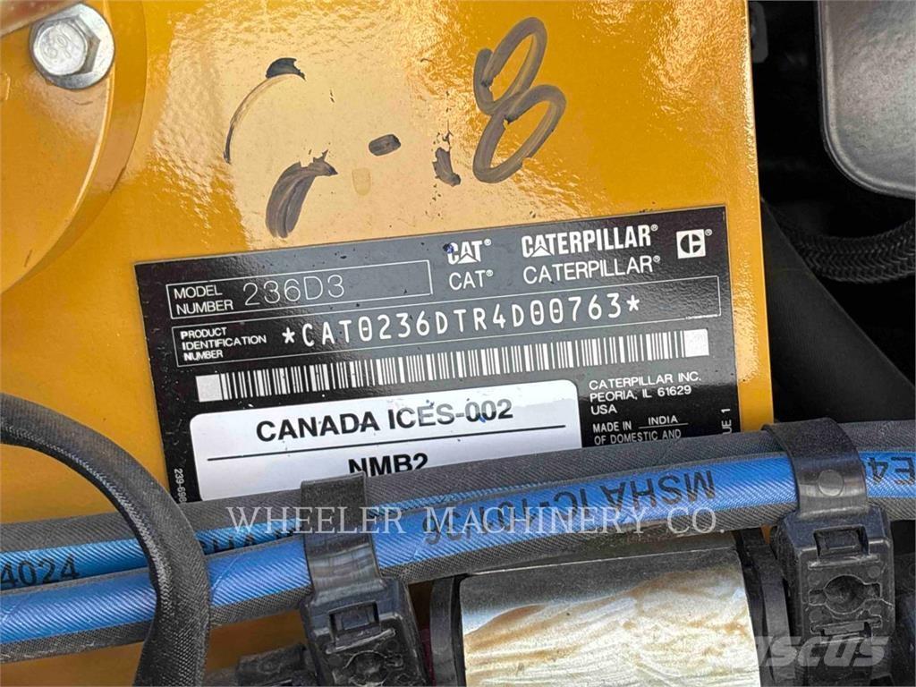 CAT 236D3 C3H2 Chargeuse compacte