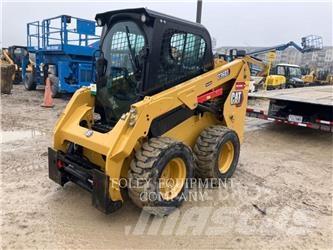 CAT 236D3STD2C Chargeuse compacte