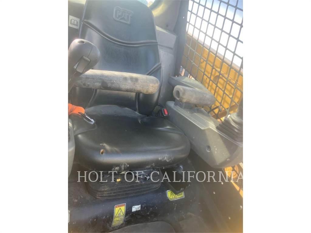 CAT 239 Chargeuse compacte
