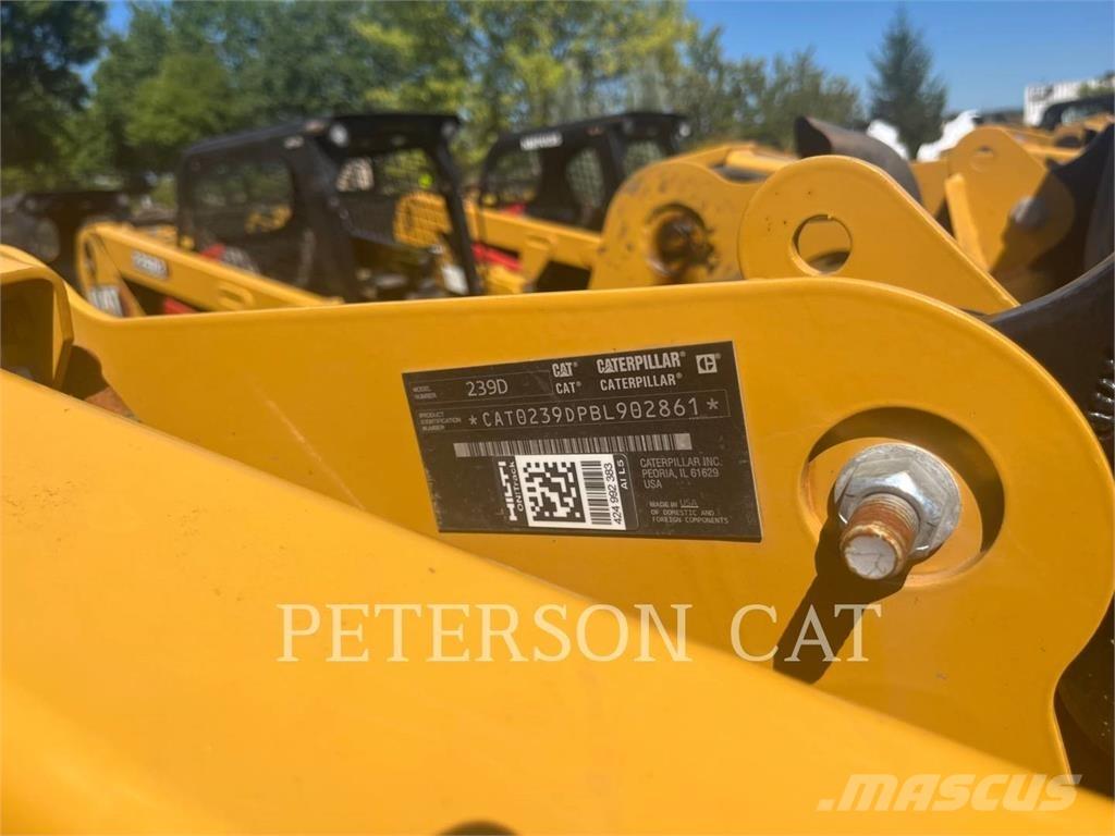 CAT 239D Chargeuse sur chenilles