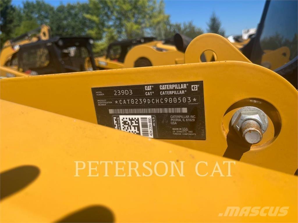 CAT 239D3 Chargeuse compacte
