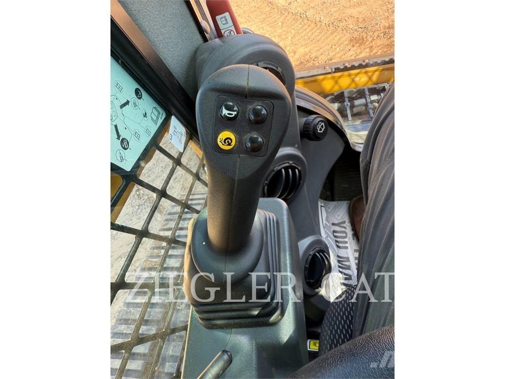 CAT 239D3 Chargeuse sur chenilles