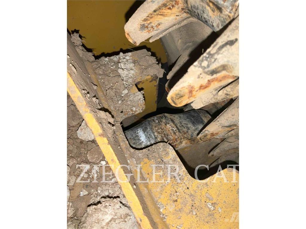 CAT 239D3 Chargeuse sur chenilles