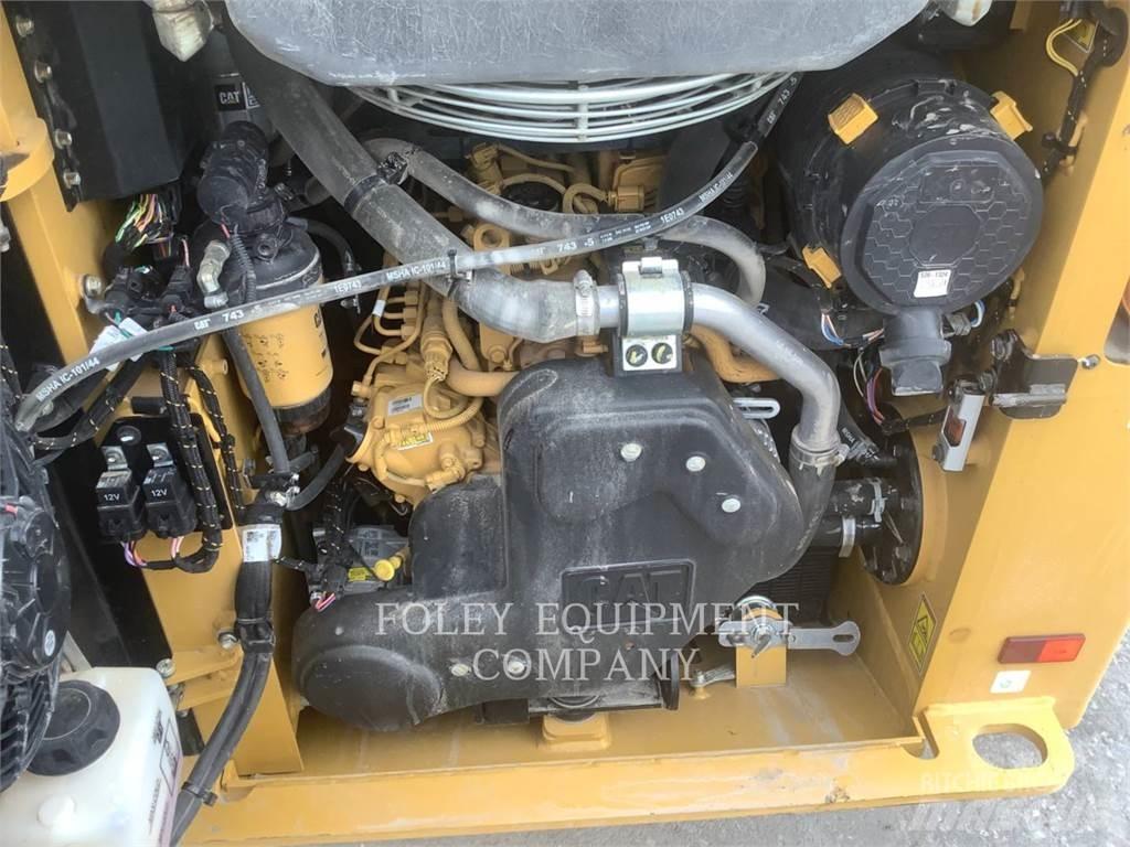 CAT 239D3STD2C Chargeuse compacte