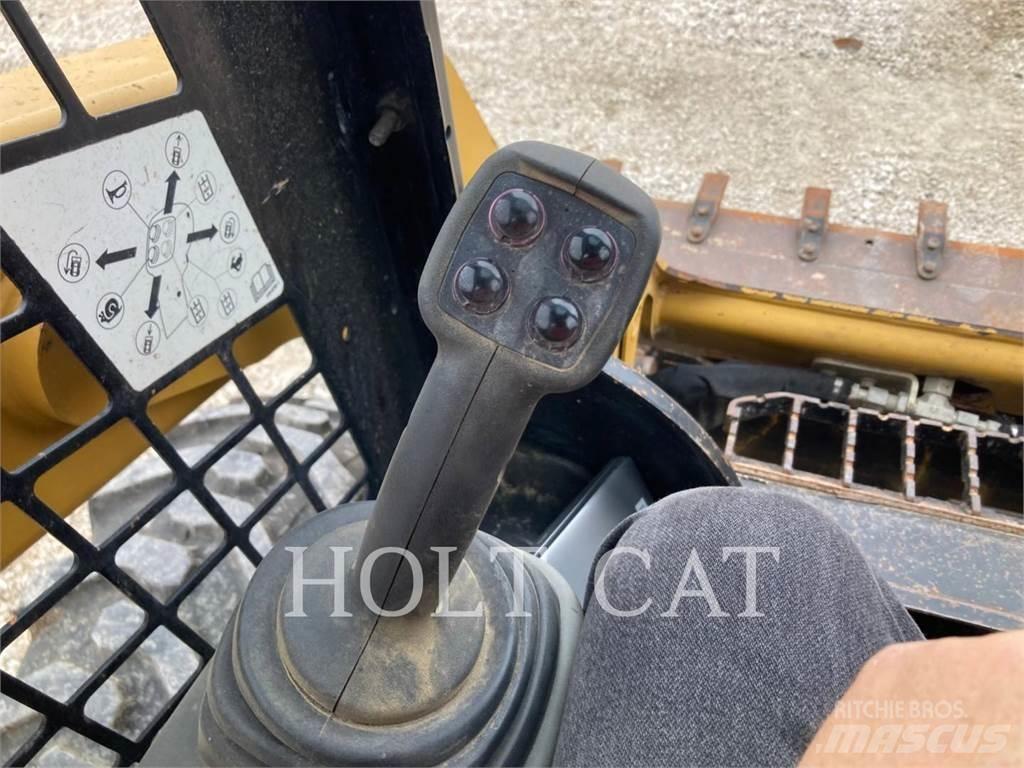 CAT 242D Chargeuse compacte