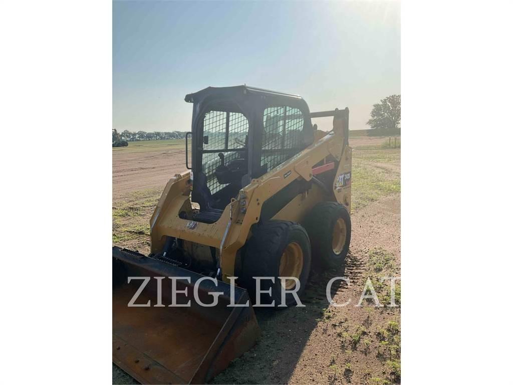 CAT 242D Chargeuse compacte