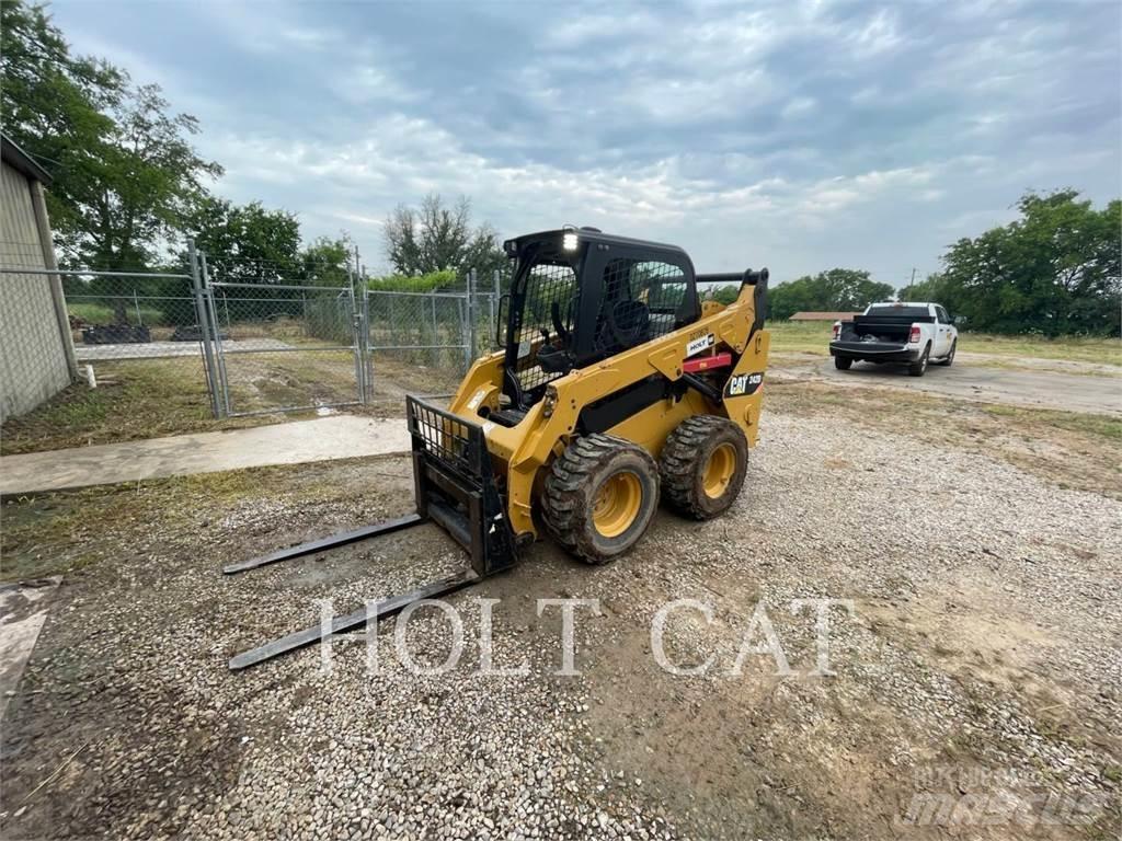 CAT 242D Chargeuse compacte