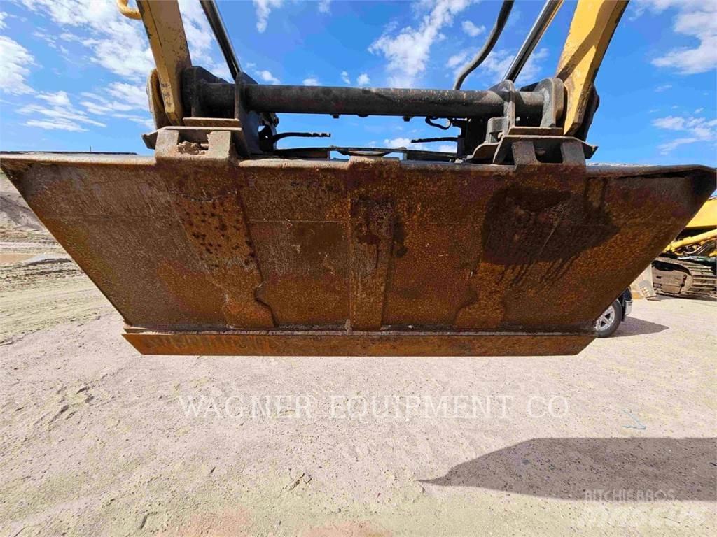 CAT 242D Chargeuse compacte