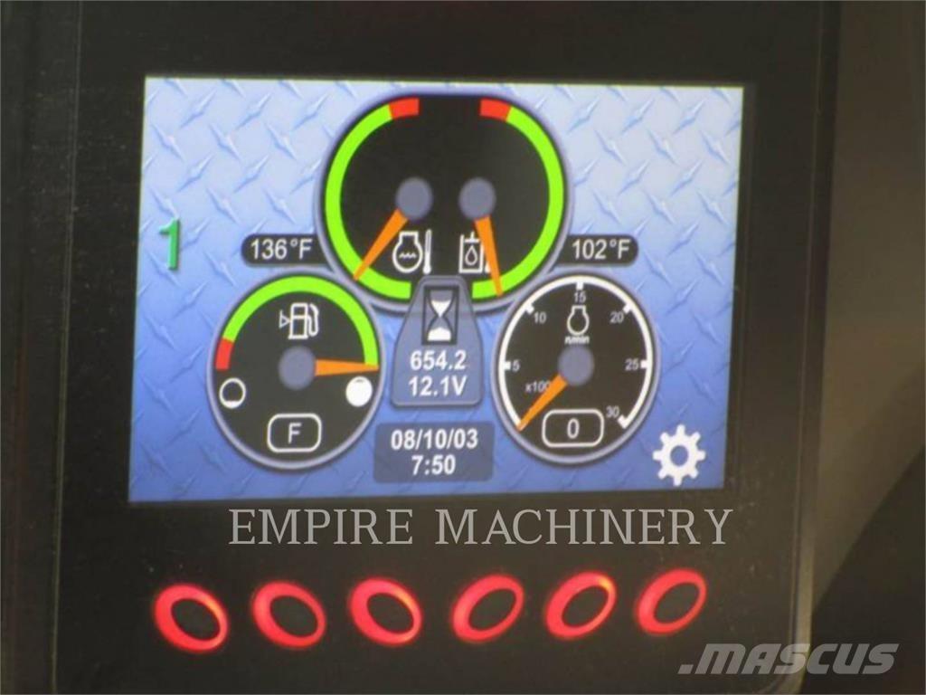 CAT 242D Chargeuse compacte