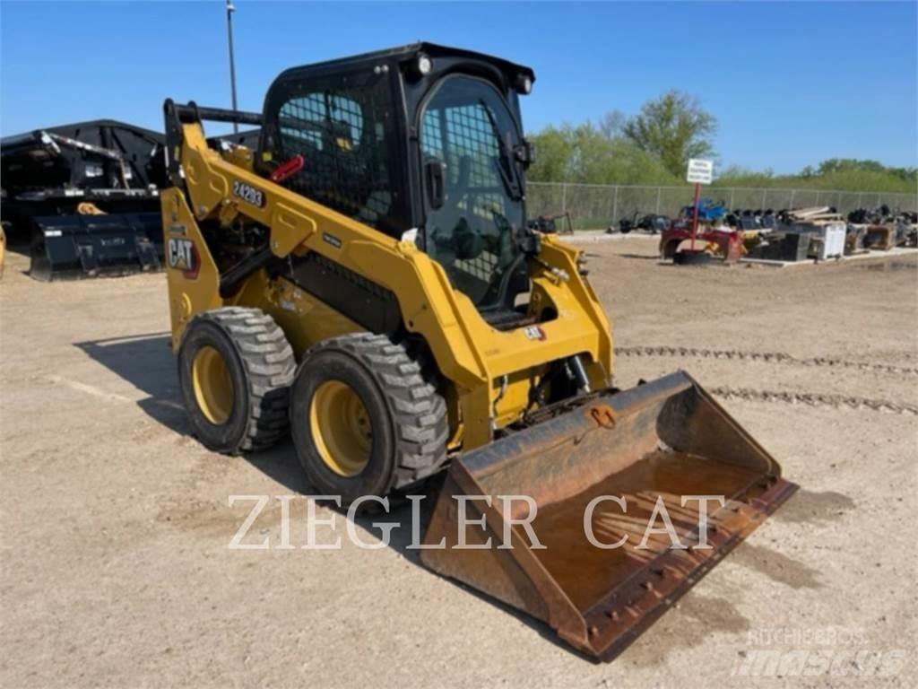 CAT 242D3 Chargeuse compacte