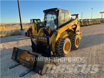 CAT 242D3 Chargeuse compacte