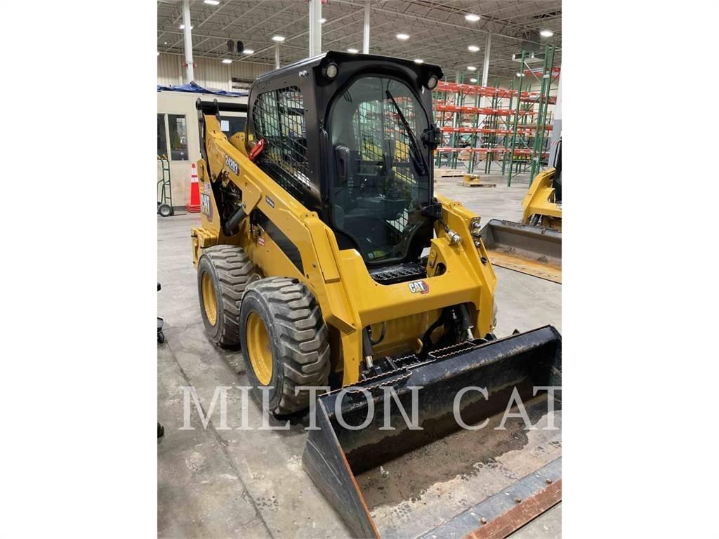 CAT 242D3 Chargeuse compacte