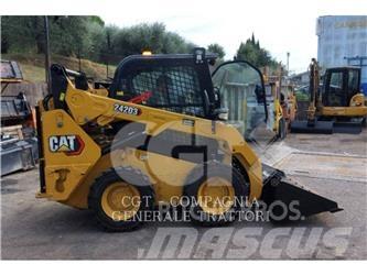 CAT 242D3 Chargeuse compacte