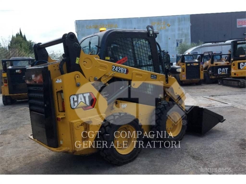 CAT 242D3 Chargeuse compacte