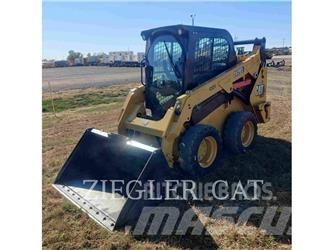 CAT 242D3 Chargeuse compacte