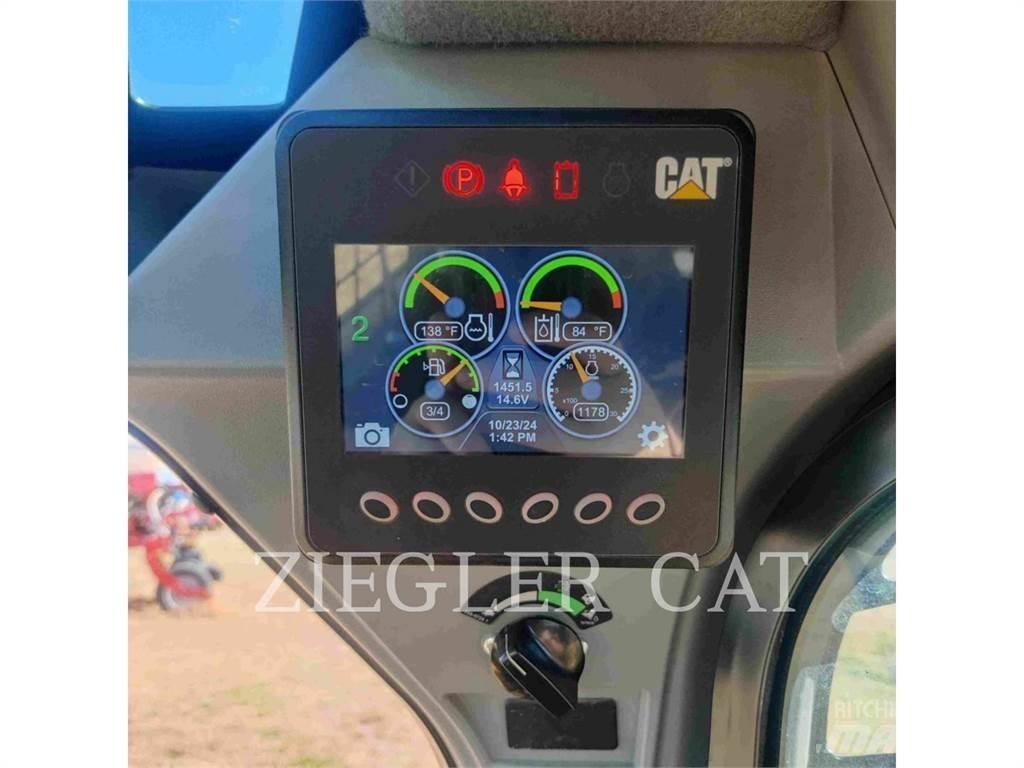 CAT 242D3 Chargeuse compacte