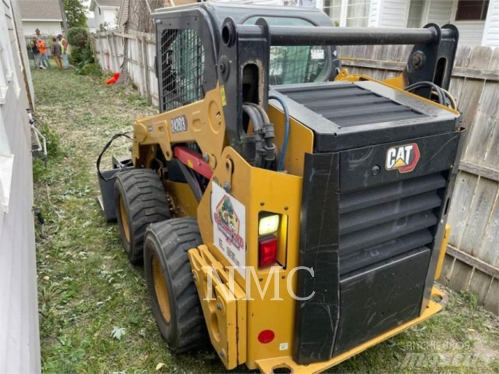 CAT 242D3 Chargeuse compacte