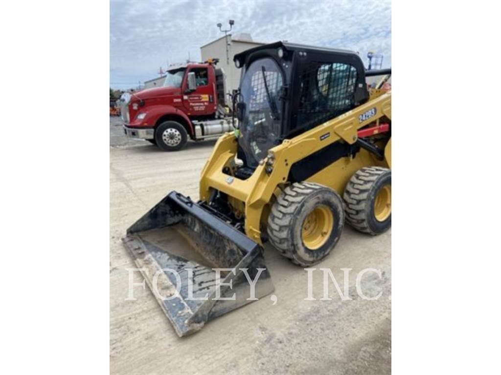 CAT 242D3 Chargeuse compacte