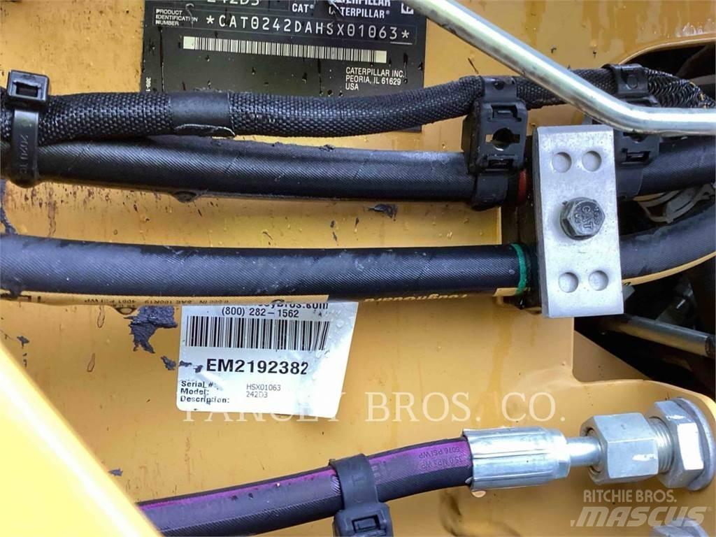 CAT 242D3 AC Chargeuse compacte