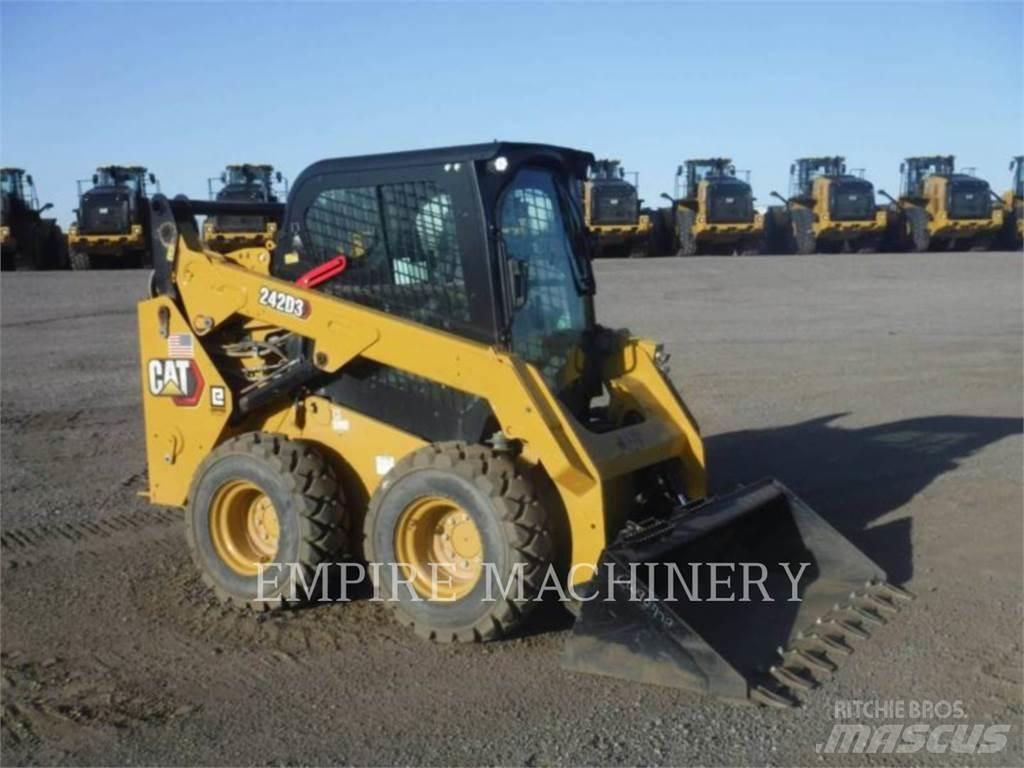 CAT 242D3 CA Chargeuse compacte