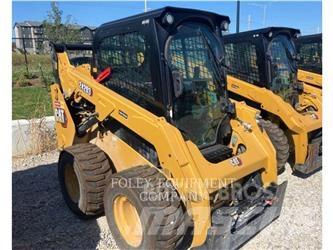 CAT 242D3STD2C Chargeuse compacte