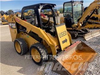 CAT 246D Chargeuse compacte