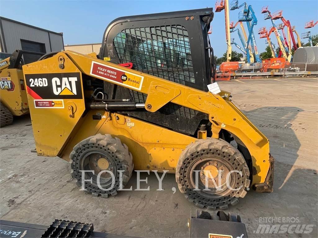 CAT 246D Chargeuse compacte