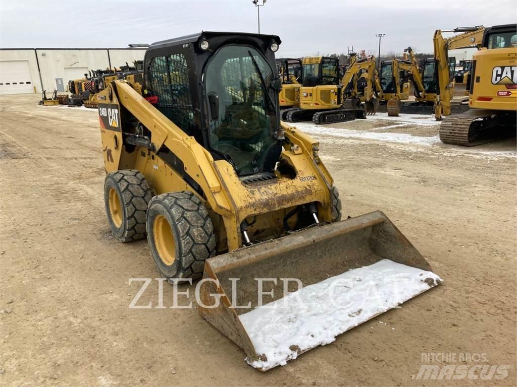 CAT 246D Chargeuse compacte
