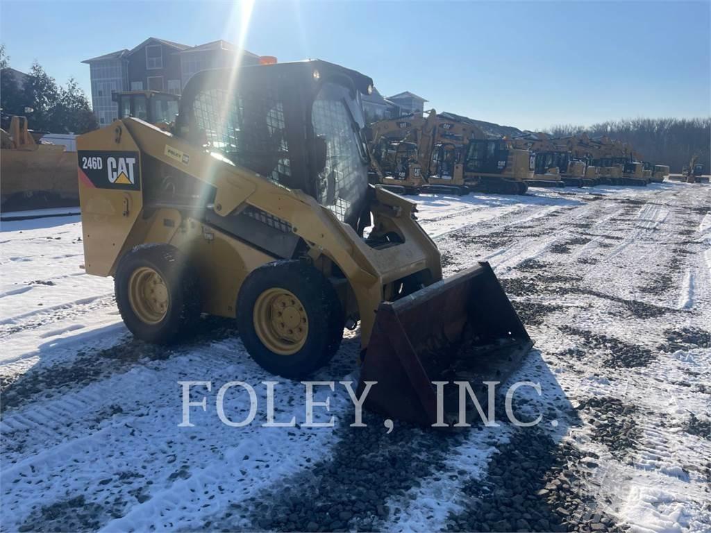 CAT 246D Chargeuse compacte
