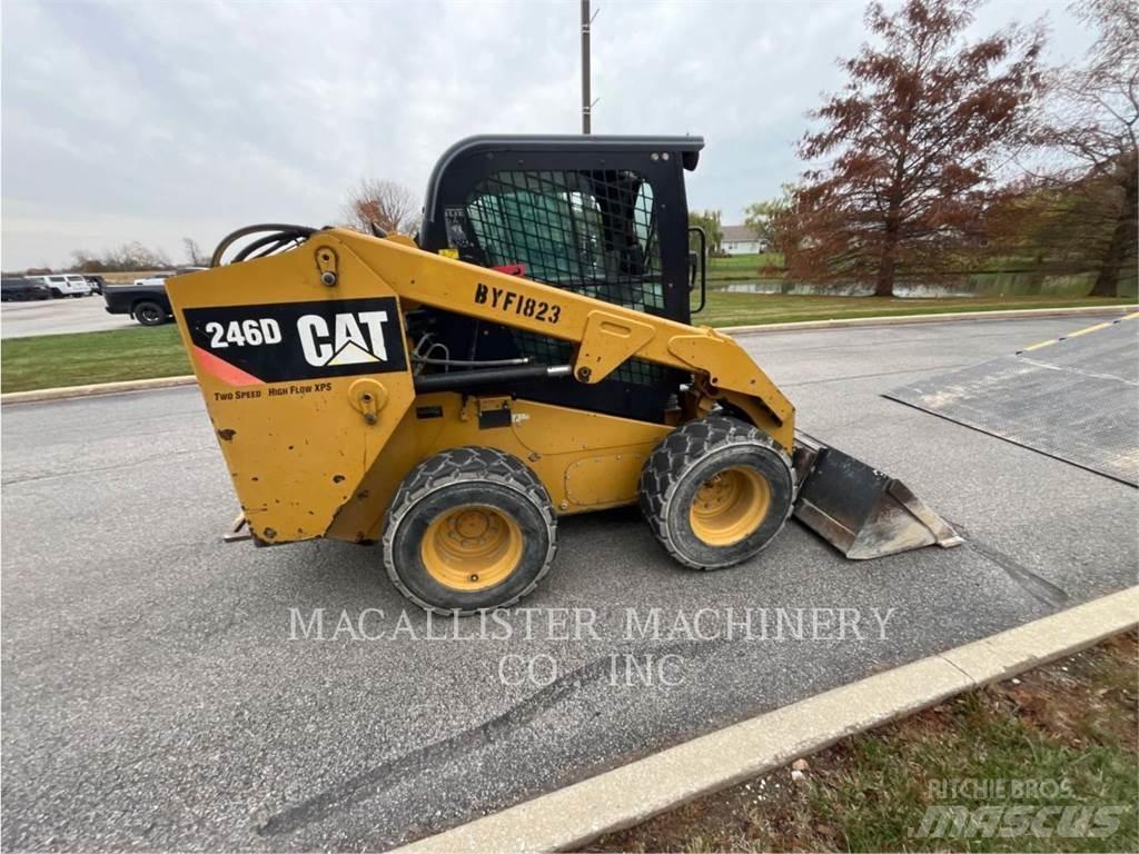 CAT 246D Chargeuse compacte