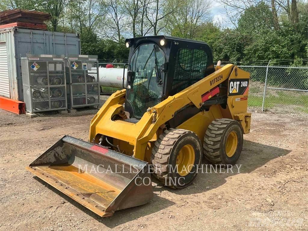 CAT 246D Chargeuse compacte
