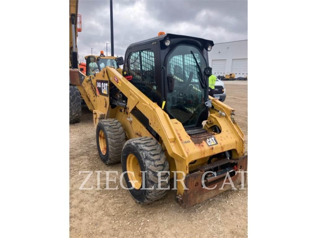 CAT 246D Chargeuse compacte