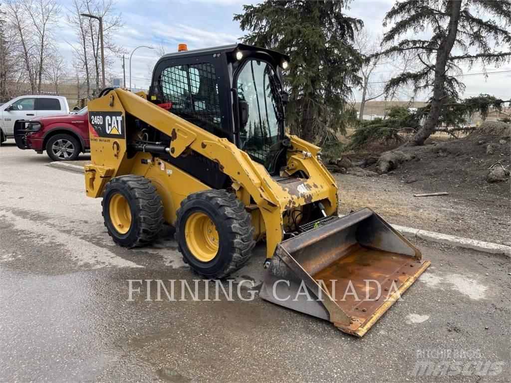 CAT 246D Chargeuse compacte