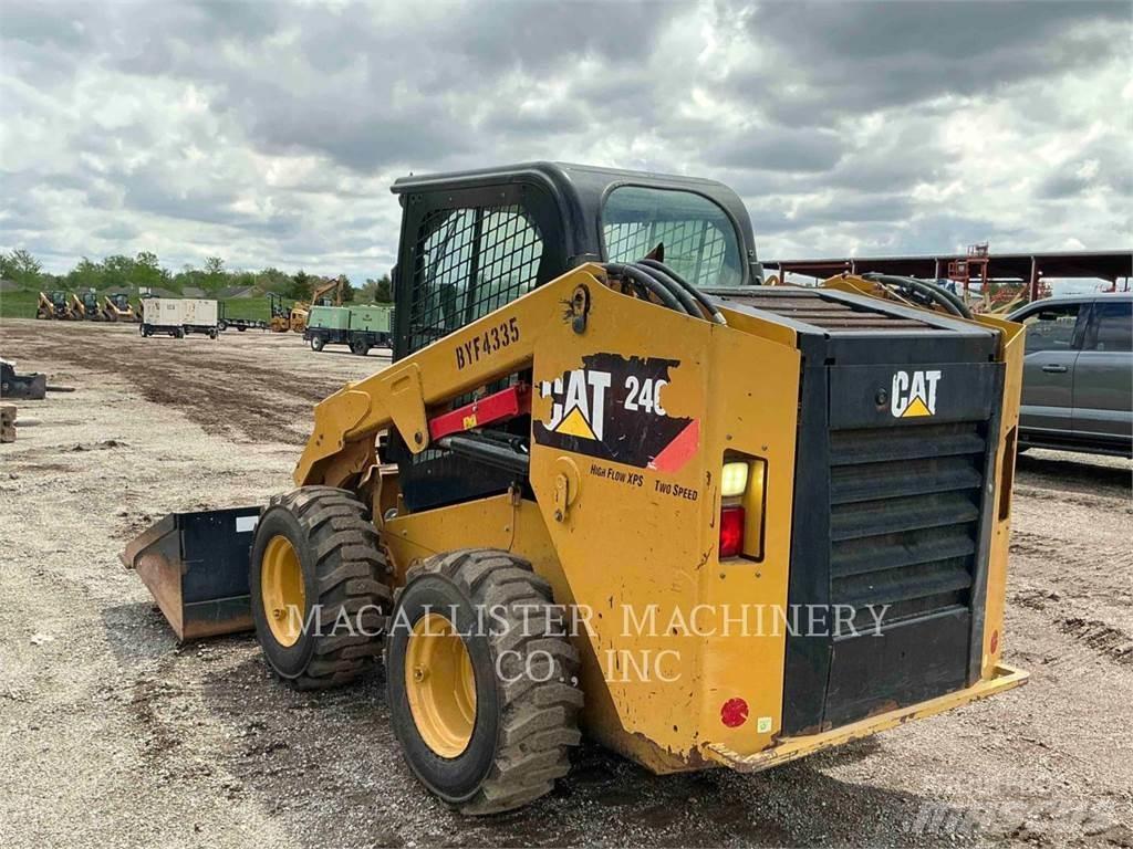 CAT 246D Chargeuse compacte