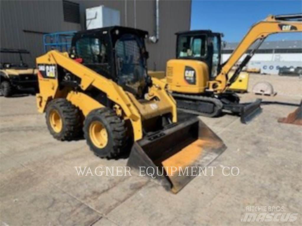 CAT 246D Chargeuse compacte