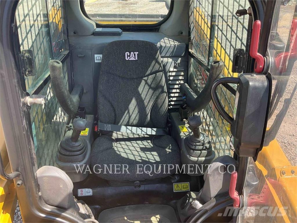 CAT 246D Chargeuse compacte