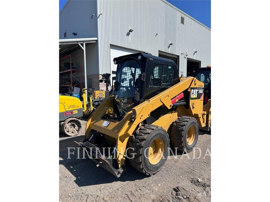 CAT 246D Chargeuse compacte