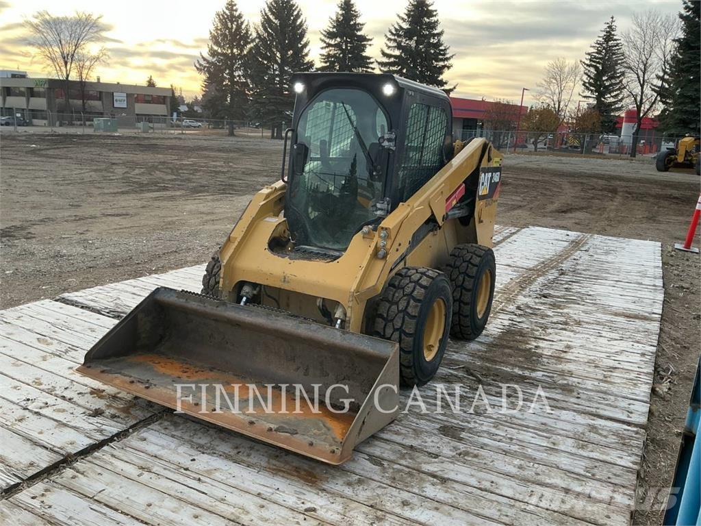 CAT 246D Chargeuse compacte