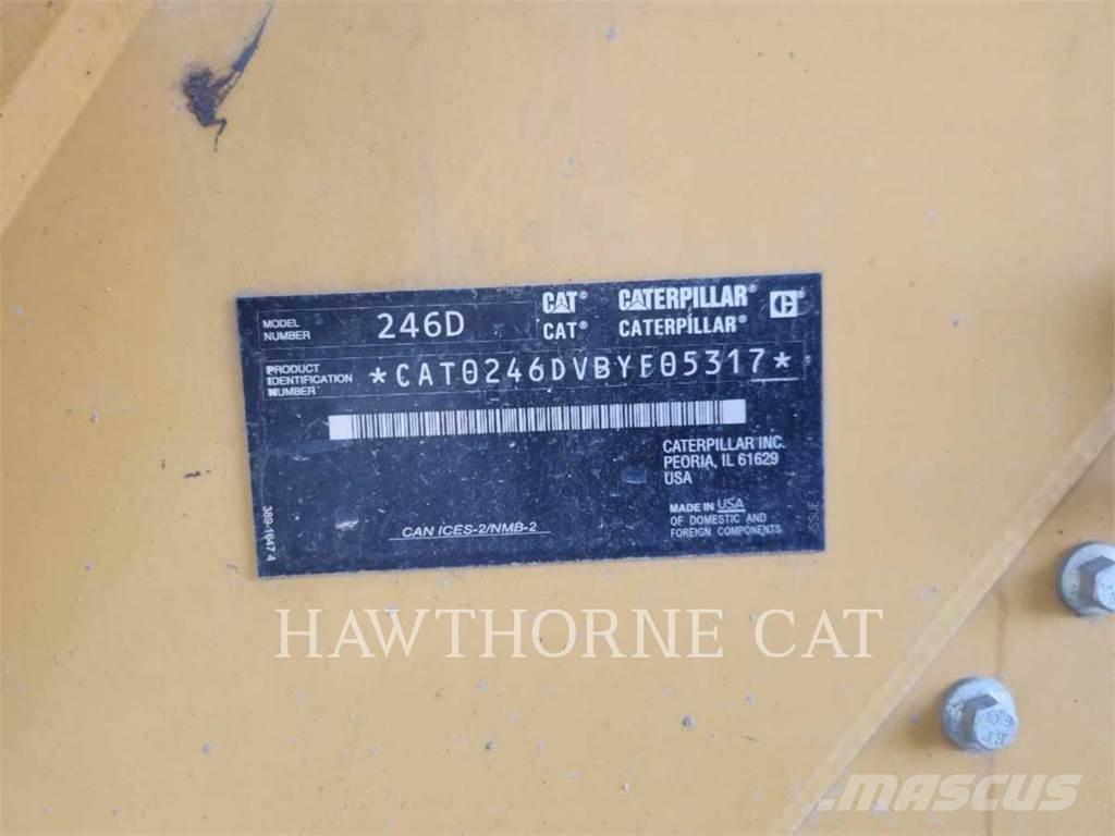 CAT 246D Chargeuse compacte
