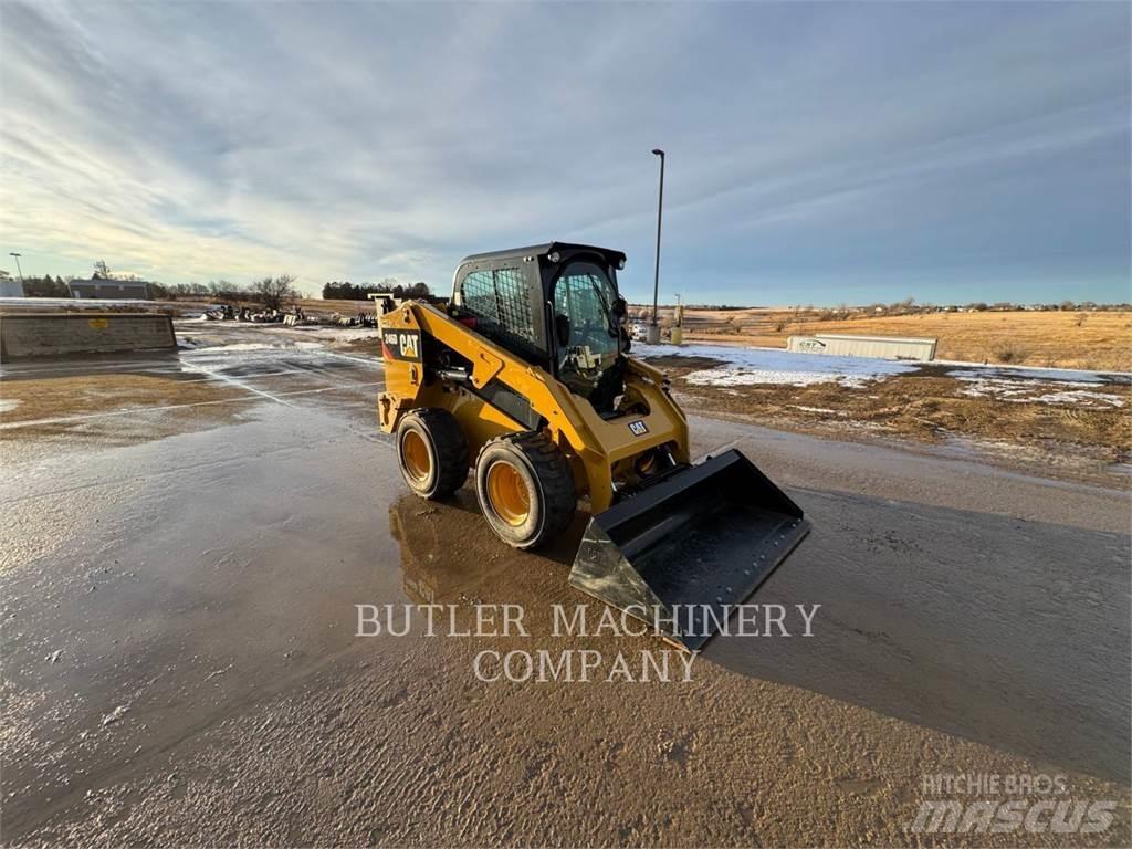 CAT 246D C3H2 Chargeuse compacte