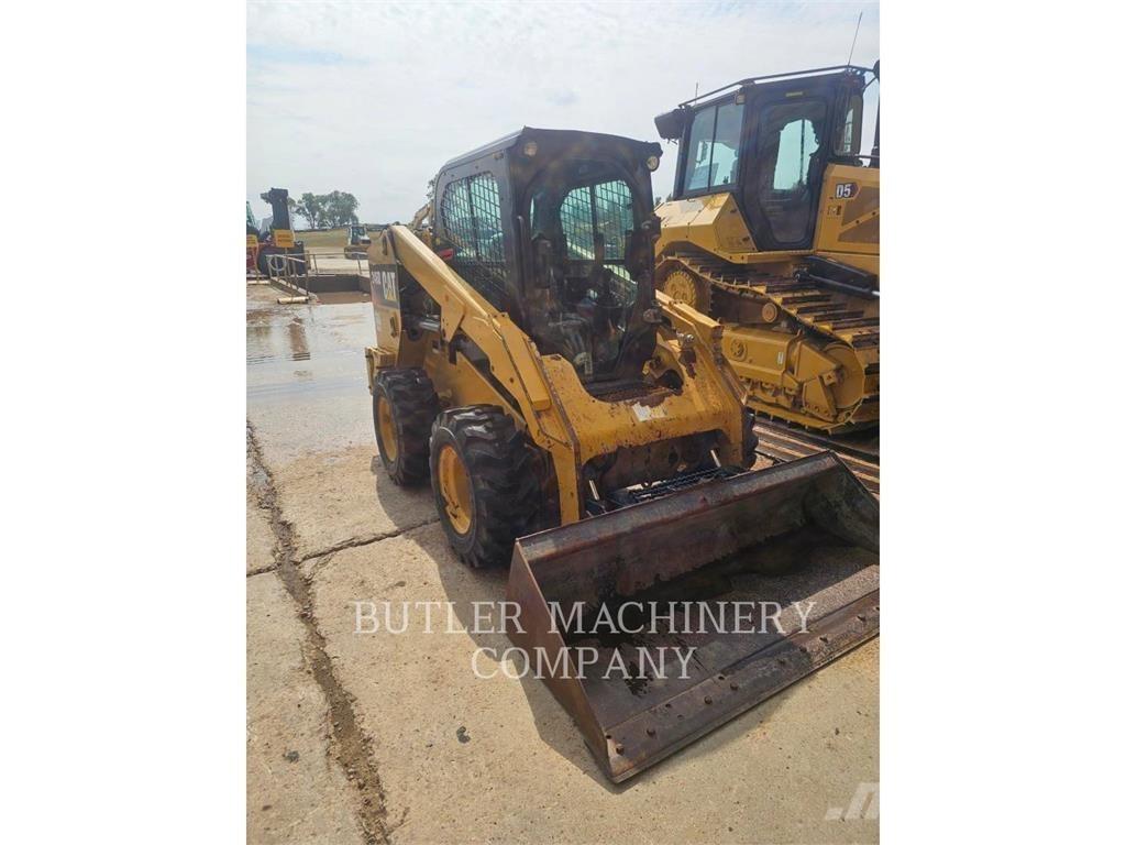 CAT 246D C3H2 Chargeuse compacte