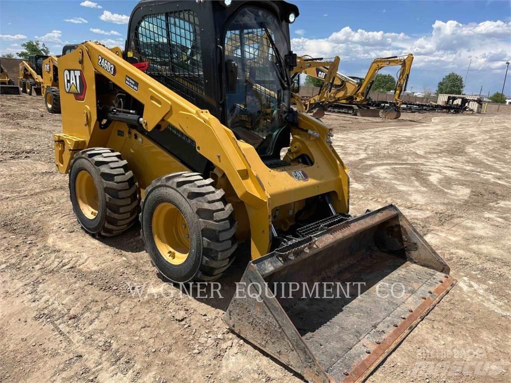 CAT 246D3 Chargeuse compacte