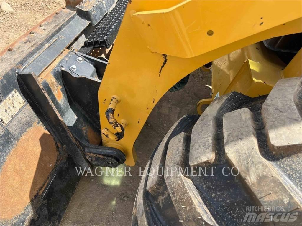 CAT 246D3 Chargeuse compacte