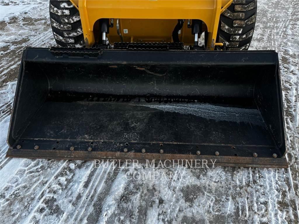 CAT 246D3 Chargeuse compacte