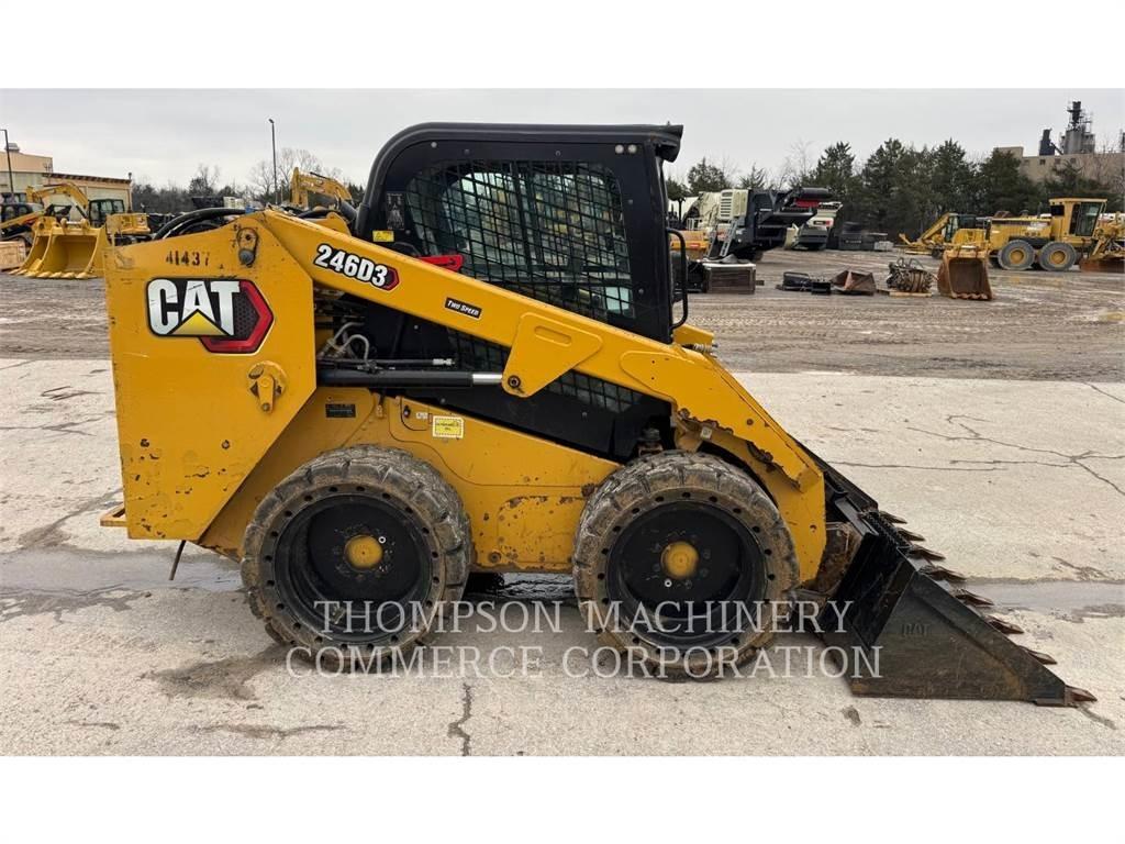 CAT 246D3 Chargeuse compacte