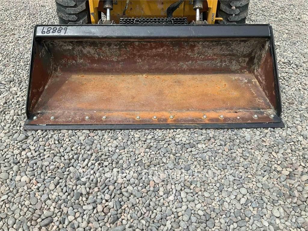 CAT 246D3 Chargeuse compacte